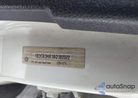 2011 Dodge Caliber Mainstreet z USA, uszkodzony, nr VIN 1B3CB3HA1BD182522